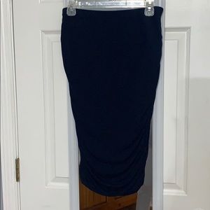 Vince Camuto Navy ruched skirt